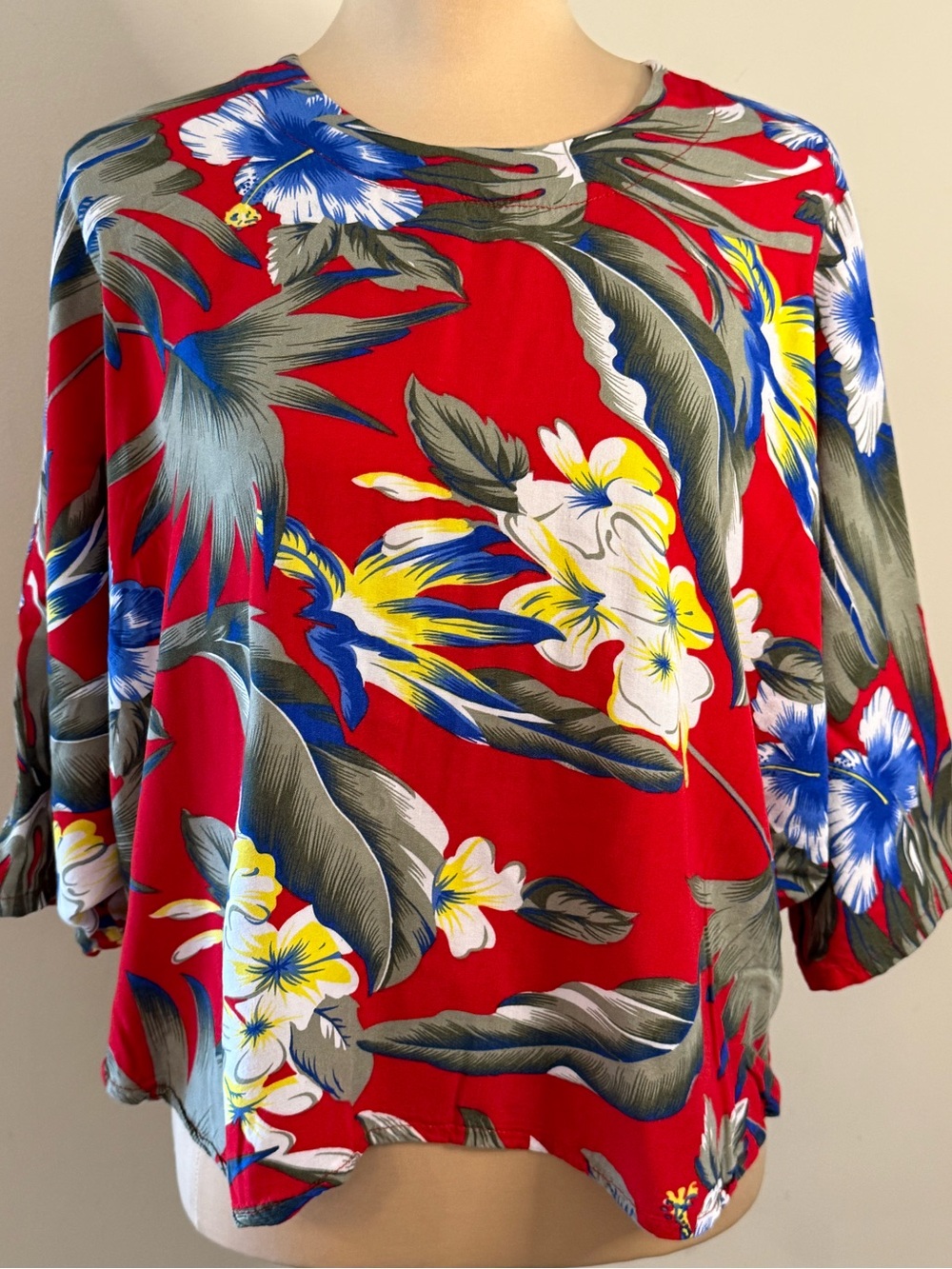 Makai Beach Hawaii red tropical dolman sleeve top SZ S/M